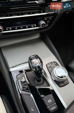 Седан BMW 5 Series 2017 в 
