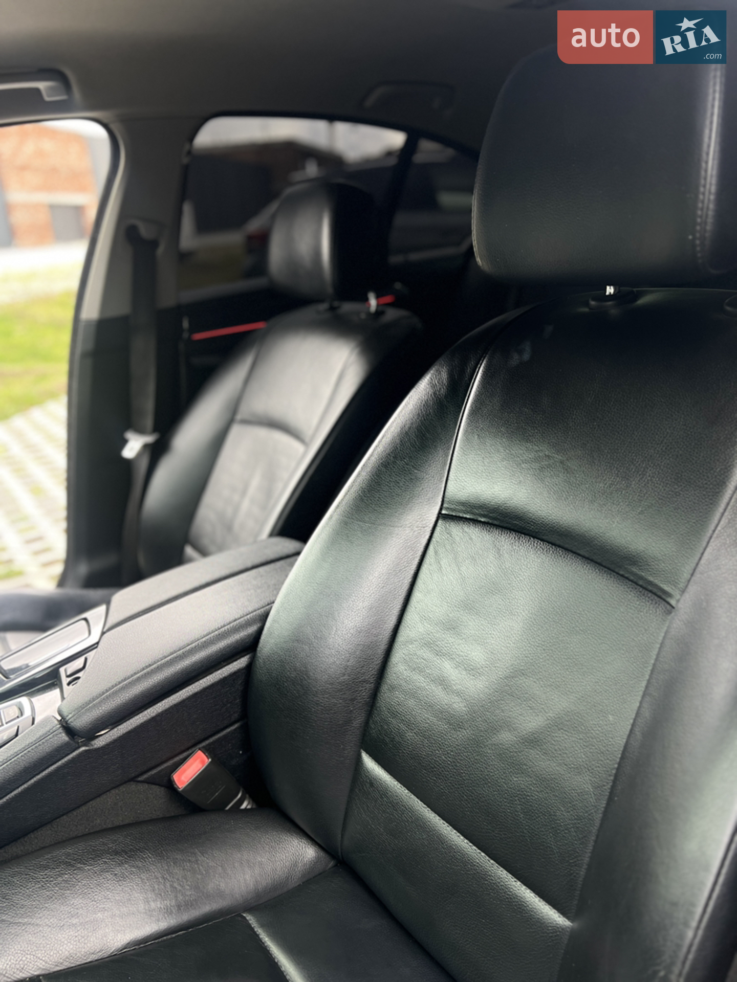 2010 BMW 5er - мініатюра 11