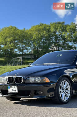 Седан BMW 5 Series 2001 в 