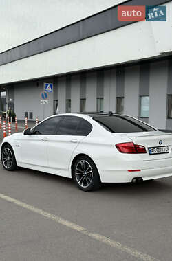 Седан BMW 5 Series 2012 в 