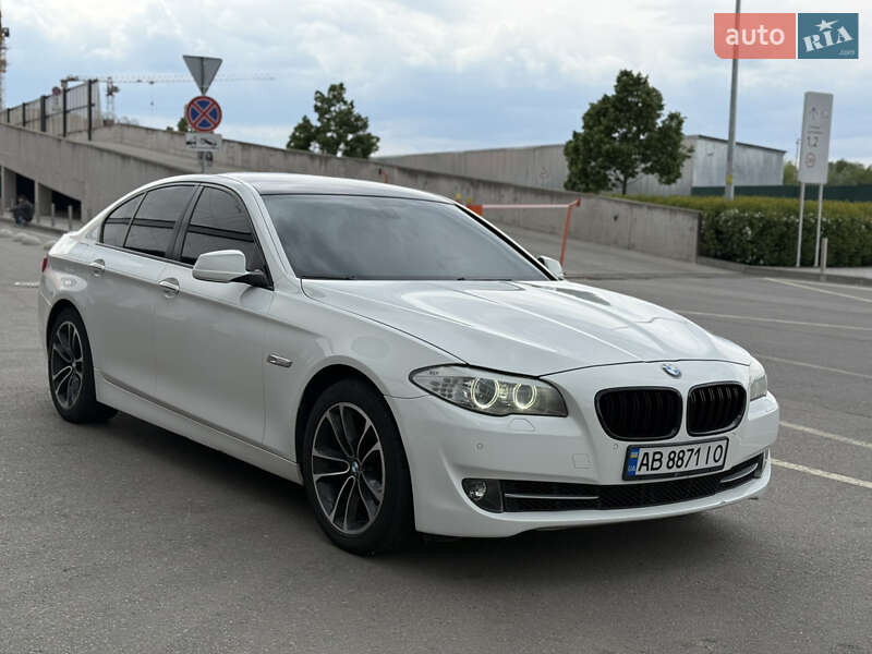 Седан BMW 5 Series 2012 в Киеве