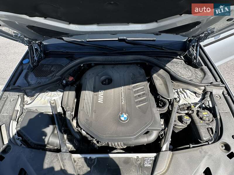 Седан BMW 5 Series 2017 в Львові