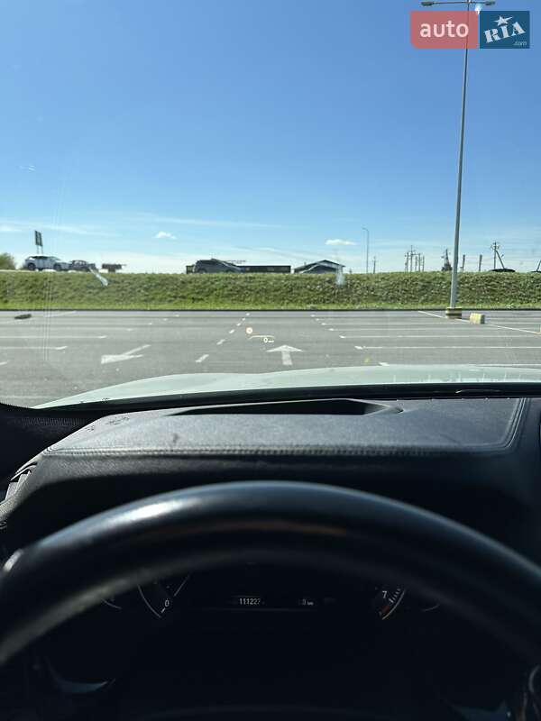 Седан BMW 5 Series 2017 в Львові