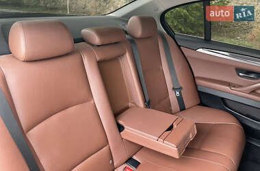 Седан BMW 5 Series 2011 в 