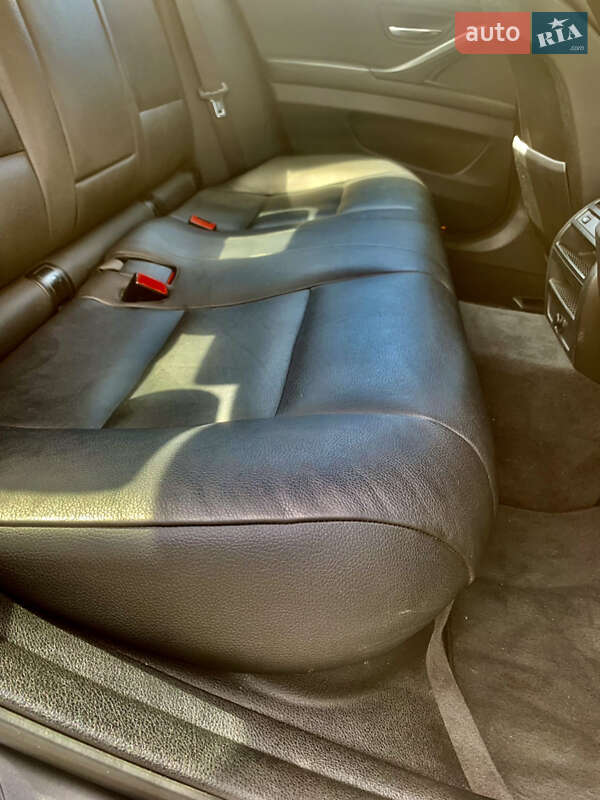 Седан BMW 5 Series 2013 в Днепре