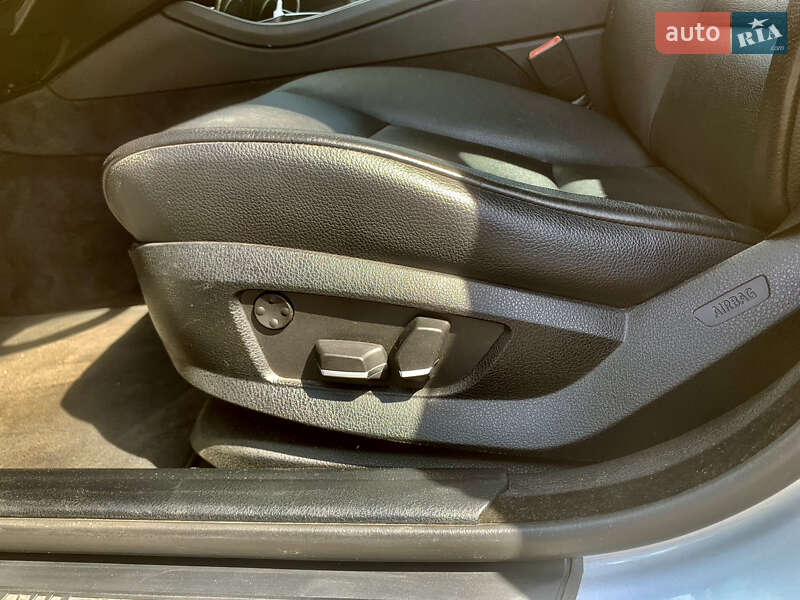 Седан BMW 5 Series 2013 в Днепре