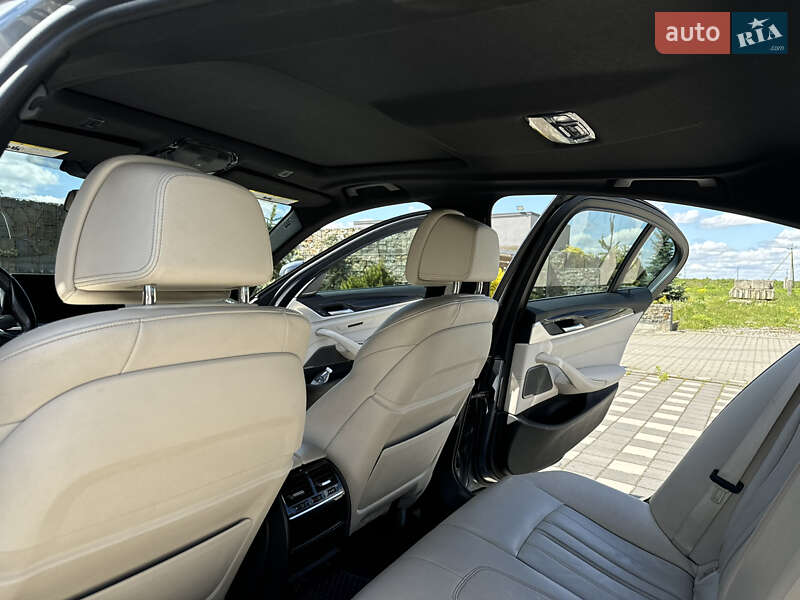 Седан BMW 5 Series 2017 в Стрые фото 35 Седан BMW 5 Series 2017 в Стрые