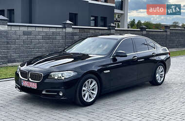 Седан BMW 5 Series 2015 в Ровно