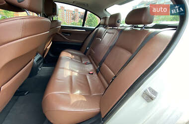 Седан BMW 5 Series 2012 в 