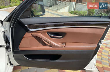 Седан BMW 5 Series 2012 в 