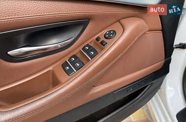 Седан BMW 5 Series 2012 в 