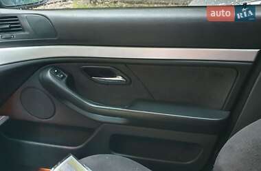 Седан BMW 5 Series 2002 в 