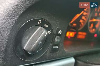 Седан BMW 5 Series 2002 в 