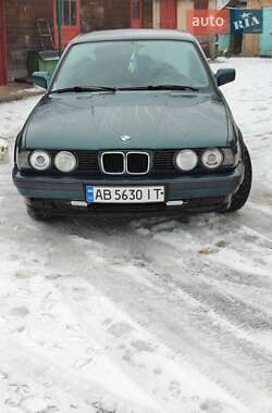 Седан BMW 5 Series 1992 в Вовковинці
