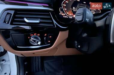 Седан BMW 5 Series 2020 в 