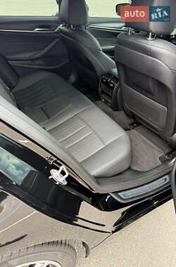 Седан BMW 5 Series 2021 в 