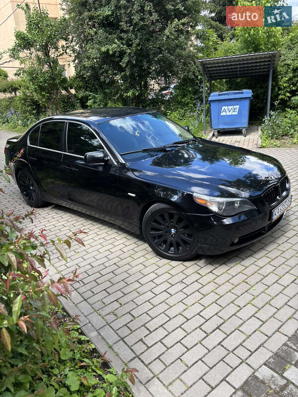 BMW 5 Series 2003