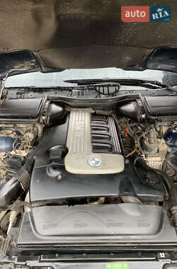 Седан BMW 5 Series 2002 в 