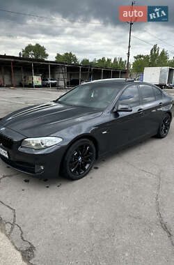 Седан BMW 5 Series 2012 в 
