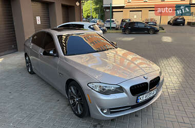 Седан BMW 5 Series 2012 в 