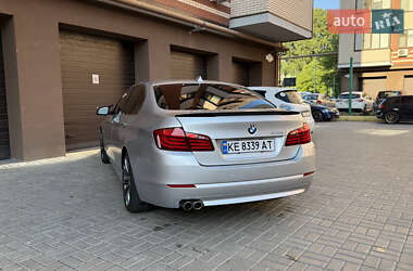 Седан BMW 5 Series 2012 в 