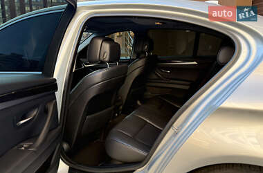 Седан BMW 5 Series 2012 в 