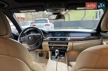 Седан BMW 5 Series 2012 в 
