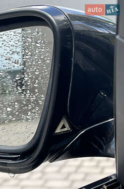 Седан BMW 5 Series 2012 в 