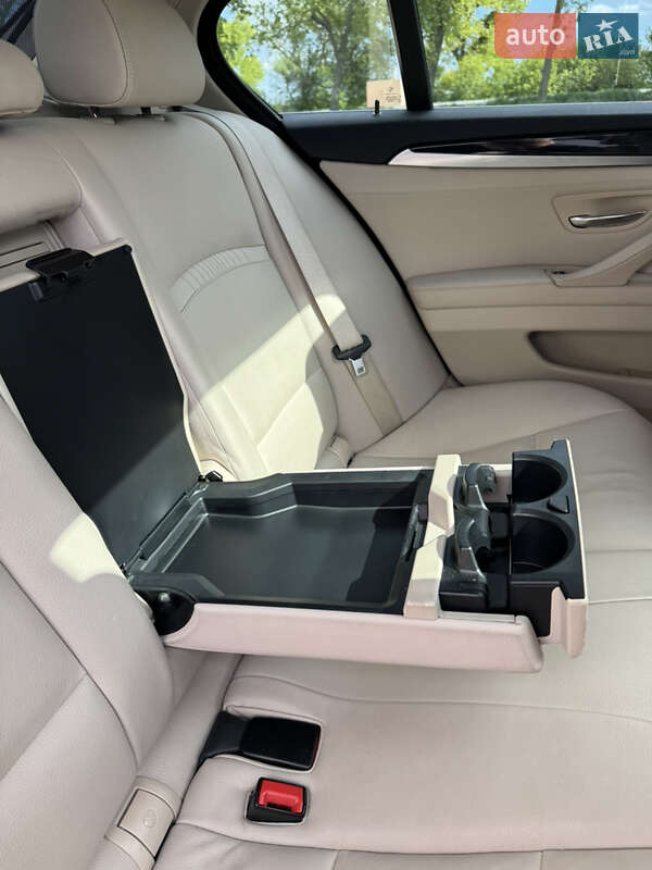 Седан BMW 5 Series 2013 в Вінниці