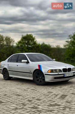 Седан BMW 5 Series 2000 в 