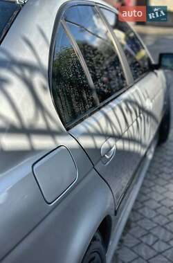 Седан BMW 5 Series 2000 в 