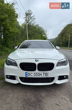Седан BMW 5 Series 2013 в Львові