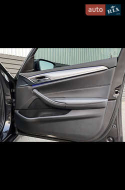 Седан BMW 5 Series 2018 в 