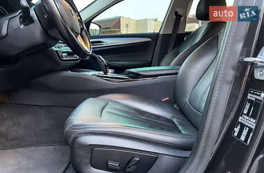 Седан BMW 5 Series 2018 в 