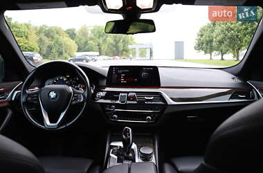 Седан BMW 5 Series 2017 в 
