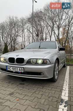 Седан BMW 5 Series 2001 в 