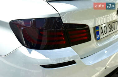 Седан BMW 5 Series 2012 в 