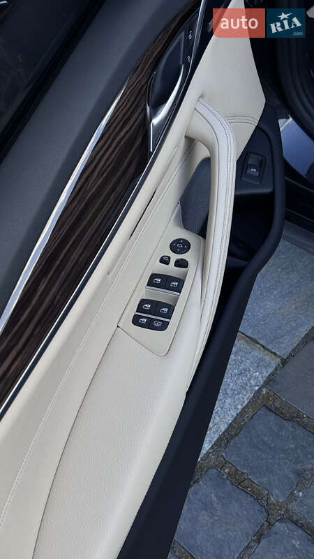 Седан BMW 5 Series 2018 в Киеве фото 16 Седан BMW 5 Series 2018 в Киеве