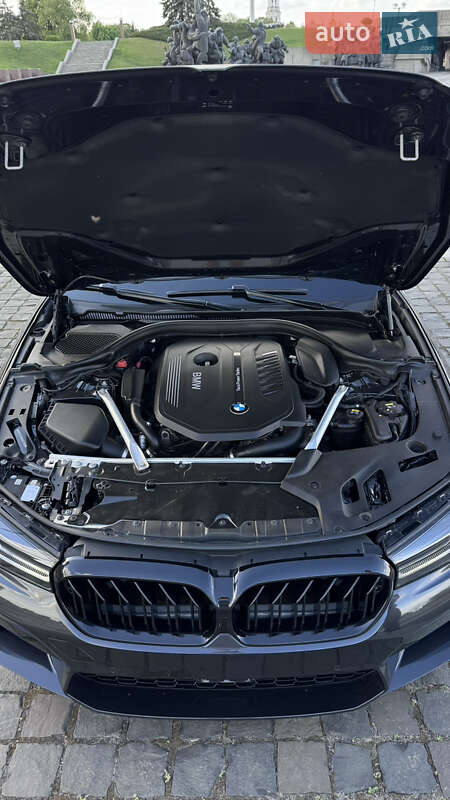 Седан BMW 5 Series 2018 в Киеве фото 26 Седан BMW 5 Series 2018 в Киеве
