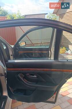 Седан BMW 5 Series 2001 в 