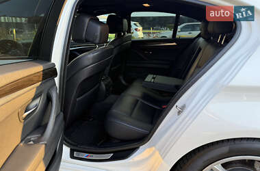 Седан BMW 5 Series 2012 в 