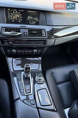 Седан BMW 5 Series 2012 в 