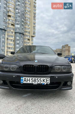 Седан BMW 5 Series 2002 в 