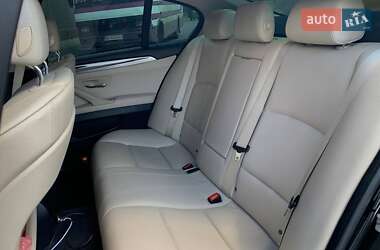 Седан BMW 5 Series 2011 в 