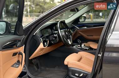Седан BMW 5 Series 2021 в 