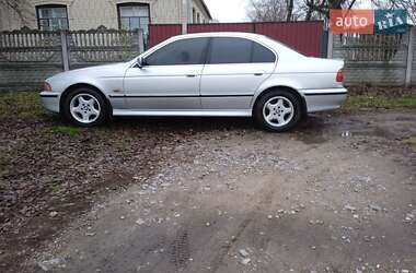 Седан BMW 5 Series 2000 в 