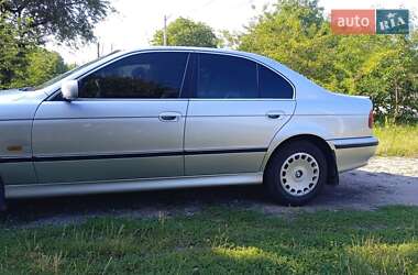 Седан BMW 5 Series 2000 в 