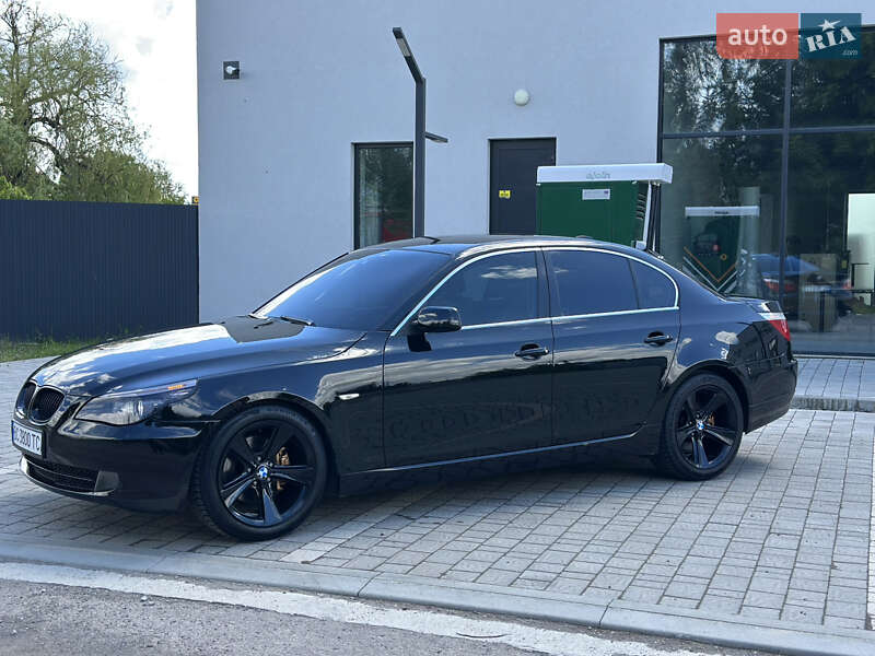 Седан BMW 5 Series 2009 в Ужгороде