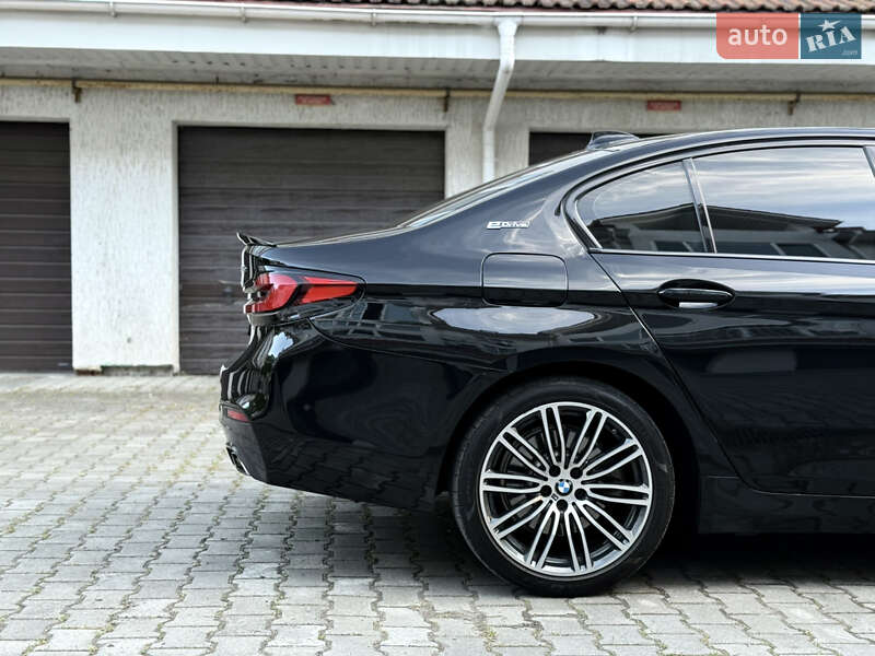 Седан BMW 5 Series 2017 в Києві