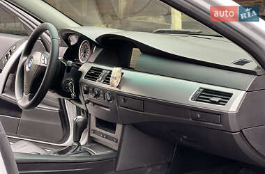 Седан BMW 5 Series 2005 в 